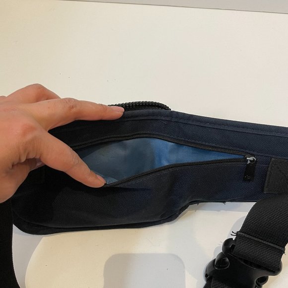 Totto Tactical Fanny Pack in Navy - Picture 2 of 9